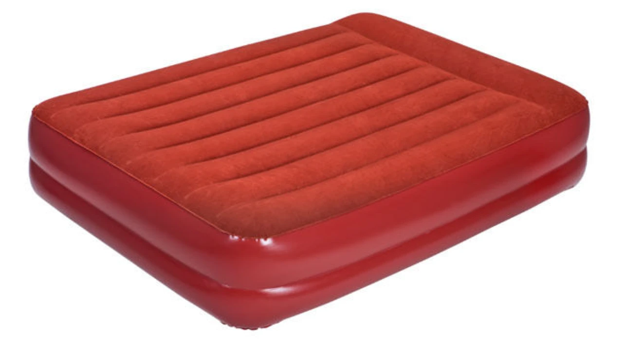 OZtrail Queen-Sized Double-Height Air Bed 1 OZtrail Queen-Sized Double-Height Air Bed